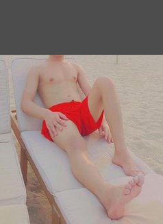 Alan - Male escort in Riyadh Photo 2 of 4