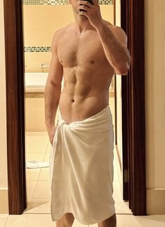 Alan - Real Masculine Russian Stud - Acompañantes masculino in Dubai Photo 16 of 16