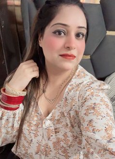 Alana Independent - escort in Noida Photo 1 of 8