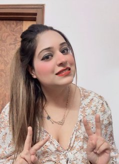 Alana Independent - escort in Noida Photo 2 of 8