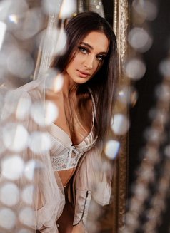 Alana23, Sexy Hot Tall Model - escort in Dubai Photo 13 of 28