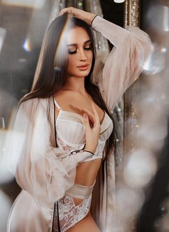 Alana23, Sexy Hot Tall Model - escort in Dubai Photo 27 of 28