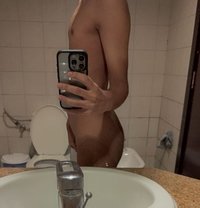 Alannn88969 - Male escort in Dubai