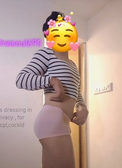 Alap F for Couples & Women, newly arrive - Transsexual escort in Bangalore Photo 6 of 7