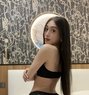 Alba Xoxo - Transsexual escort in Makati City Photo 1 of 11