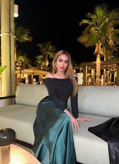 " VIP " The last night - Transsexual escort in Dammam Photo 19 of 21