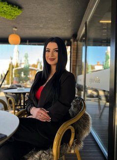 Albına - puta in İstanbul Photo 5 of 5