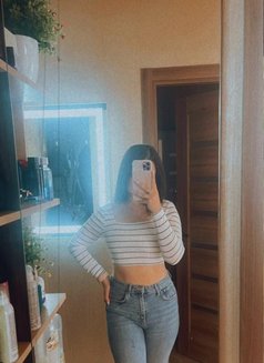 Albina Russian Muslim Girl Meet and Cam - escort in Pune Photo 2 of 4