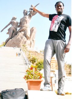 Alboury - Male adult performer in Dakar Photo 2 of 5