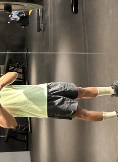 Aldar - masseur in Athens Photo 1 of 3