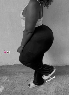 Aldinas - escort in Nairobi Photo 2 of 3