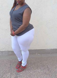 Aldinas - escort in Nairobi Photo 3 of 3