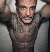Ale - Male escort in Tokyo