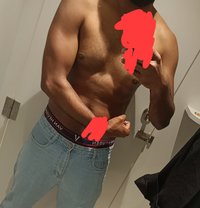 Alec - Male companion in Dubai