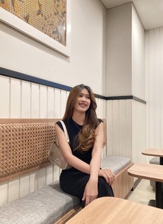 Alecia Givanya - escort in Singapore Photo 1 of 8