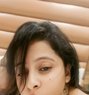 Aleena - puta in Mumbai Photo 1 of 1