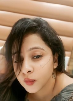 Aleena - puta in Mumbai Photo 1 of 1