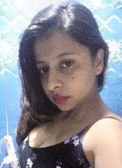 Aleena - puta in Mumbai Photo 2 of 2