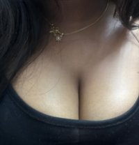 Aleena Mathew - escort in Kochi