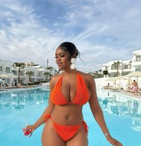 Aleena - escort in Kuwait