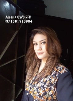 Aleena Slim Owc, Dfk, Pakistani - puta in Dubai Photo 3 of 4