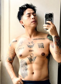 Aleister - Male escort in Hong Kong Photo 2 of 3