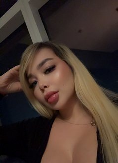 Aleja Escobar - escort in Frankfurt Photo 10 of 11