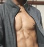Alejandro - masseur in Osaka Photo 2 of 4