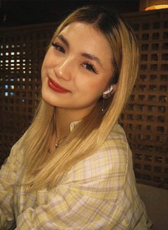 Aleksa - escort in Hong Kong Photo 1 of 9