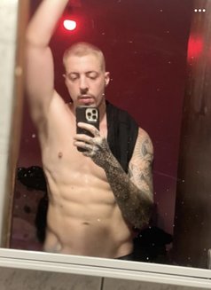 Pornstar from 🇧🇷 BWC - Intérprete masculino de adultos in Bangkok Photo 2 of 9