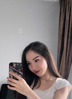 Alena - escort in Dubai Photo 3 of 9