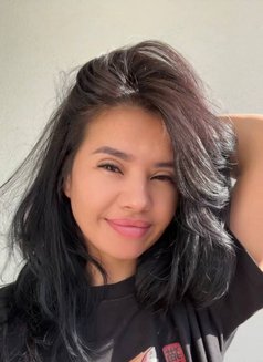 Alenia Love - puta in İstanbul Photo 3 of 6