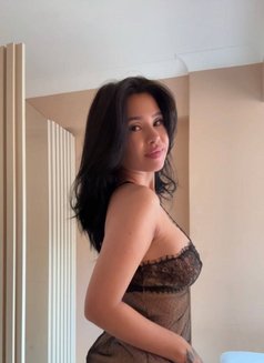 Alenia Love - puta in İstanbul Photo 5 of 6