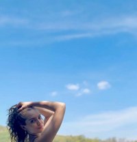 Ales - puta in Phuket