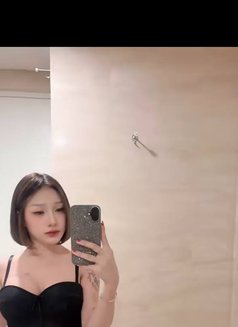 Alessa Belluci - Intérprete transexual de adultos in Jakarta Photo 7 of 7