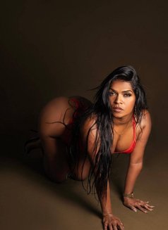 Alessa - escort in Munich Photo 6 of 8