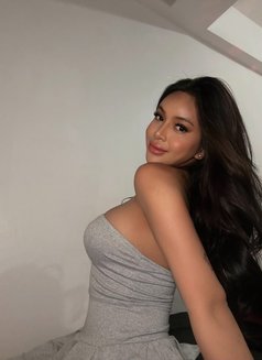 ALESSANDRA (CAMSHOW, MEET) - Transsexual escort in Manila Photo 29 of 30