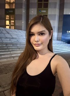 Alessandra - puta in Macao Photo 3 of 3