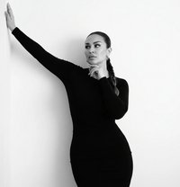 Alessandra,s Sensual Gaze - Masajista in Dammam Photo 12 of 13