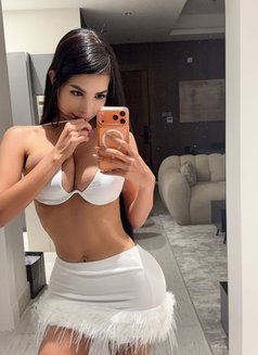 Alessia - Agencia de putas in Riyadh Photo 4 of 8