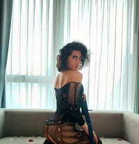 Alessia - Transsexual escort in London