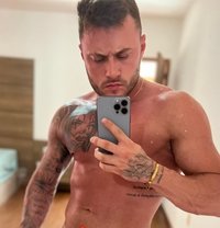 Alex - Male escort in Doha