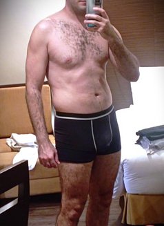 Alex Dubai - Acompañantes masculino in Dubai Photo 3 of 7