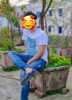 Alex Evan Dhaka - Intérprete masculino de adultos in Dhaka Photo 4 of 9