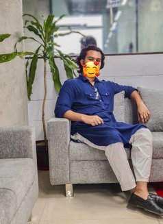 Alex Evan (Student) - Acompañantes masculino in Dhaka Photo 3 of 4