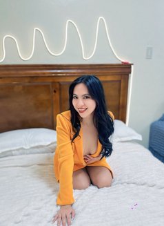 Alex - escort in Manila Photo 9 of 9