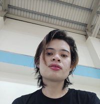 Alex - Transsexual escort in Dubai