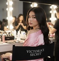 Alex - Transsexual escort in Manila