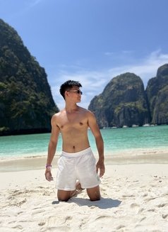 Alex - Male escort in Bangkok Photo 1 of 7