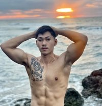 Alex - Male escort in Makati City